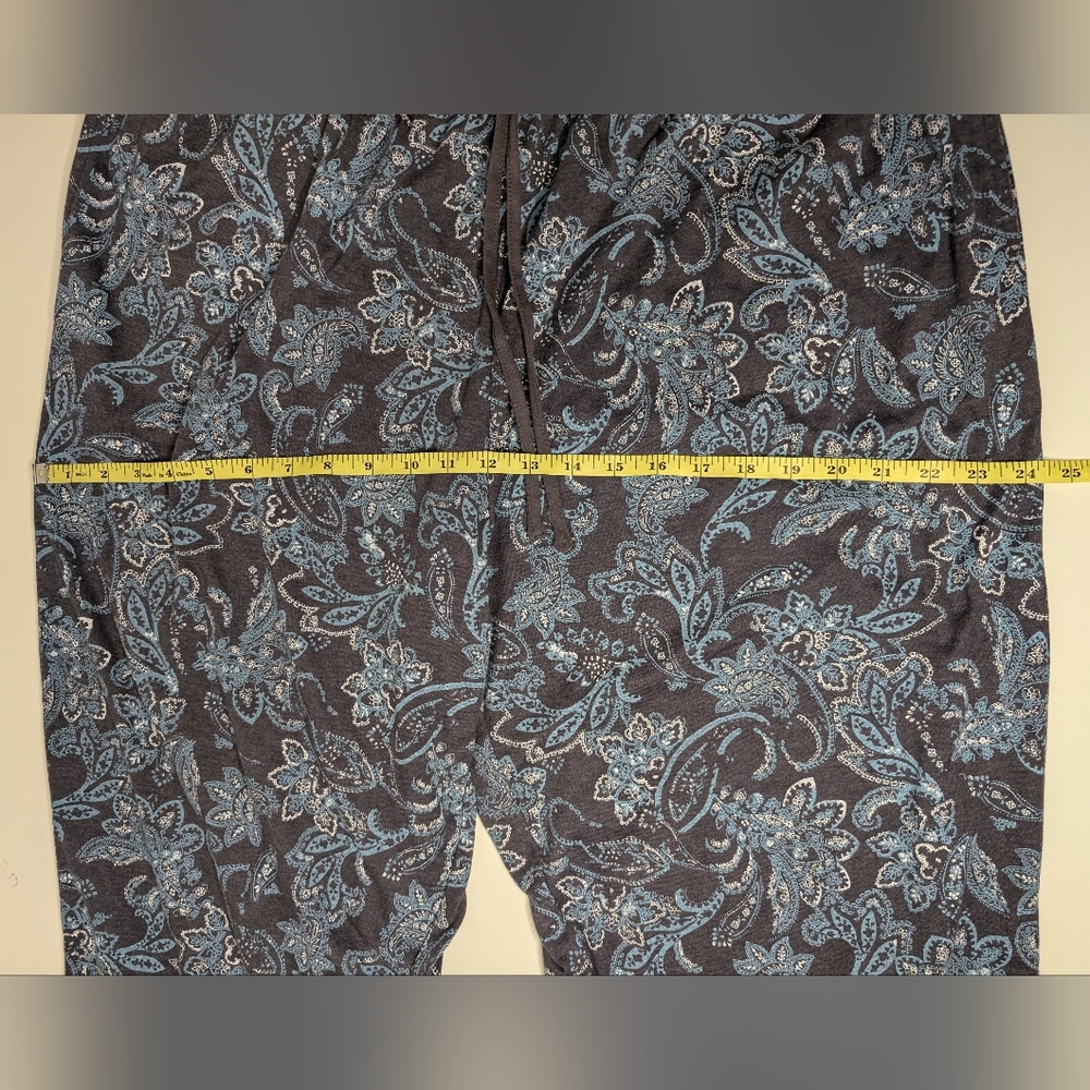 NWOT Unbranded Women Petite 1X Cropped Pajama Pants Dark Grey with Blue Design - Picture 13 of 14
